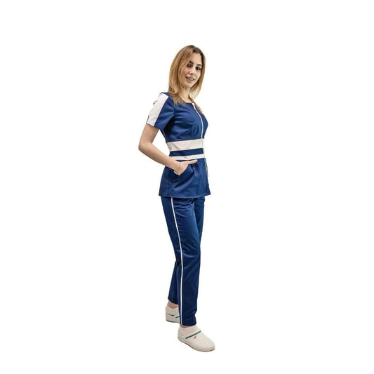 Costum medical cu bluză cambrată cu fermoar și pantaloni conici cu dungă