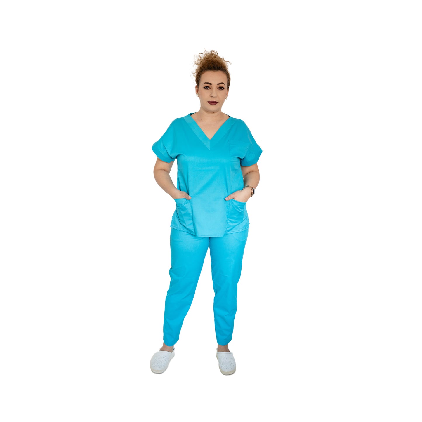 Costum medical clasic, bluză lejeră cu decolteu V și pantaloni conici
