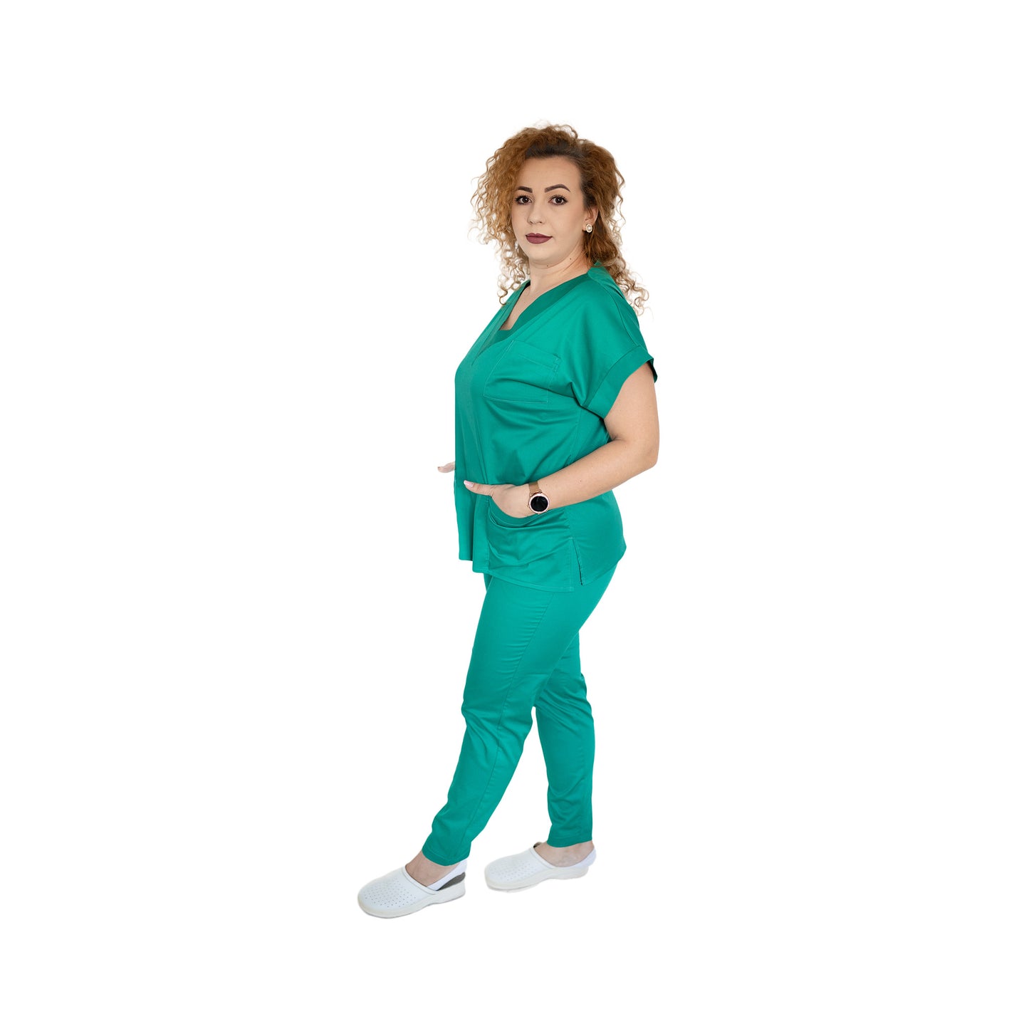 Costum medical clasic, bluză lejeră cu decolteu V și pantaloni conici